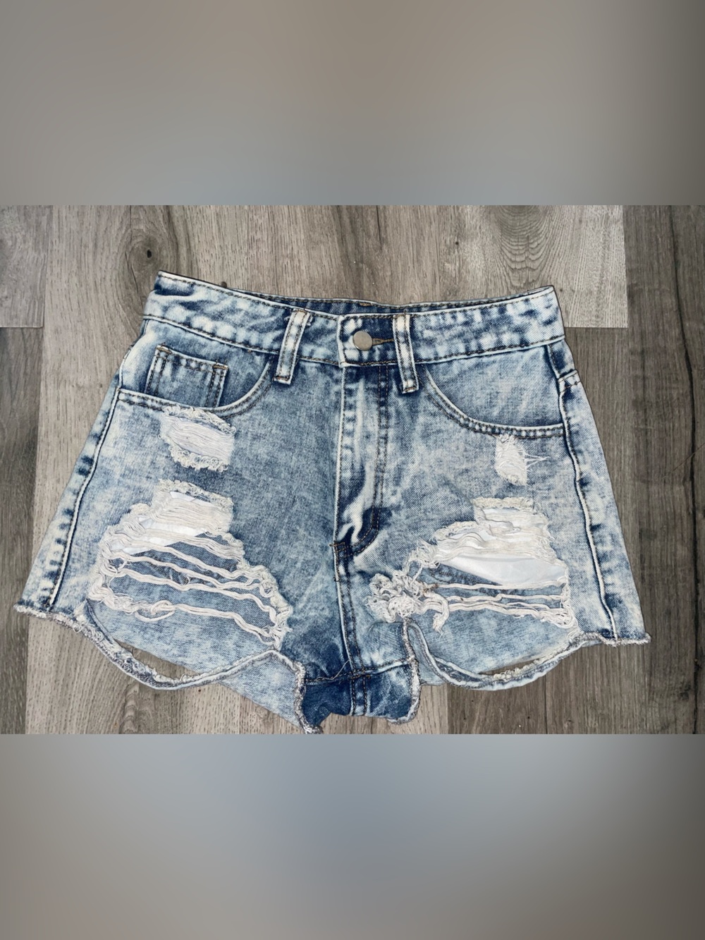 SHEIN Light Blue Acid Wash Distressed Denim Shorts